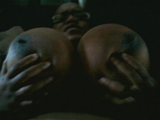 10P Huge Titts