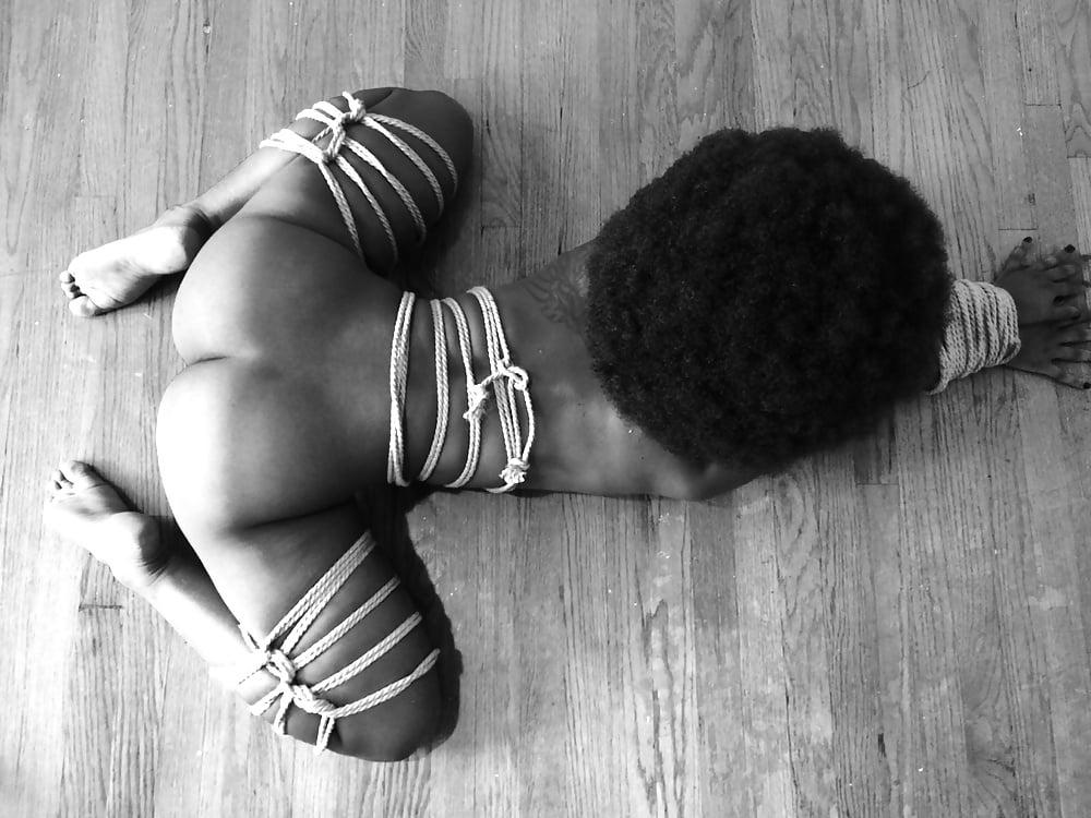 25P Black Slave 01