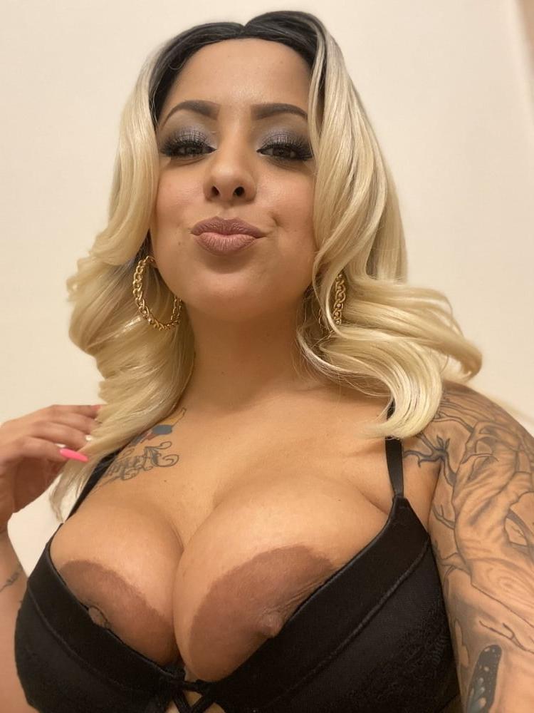 25P Huge nipples, areolas and tits 4