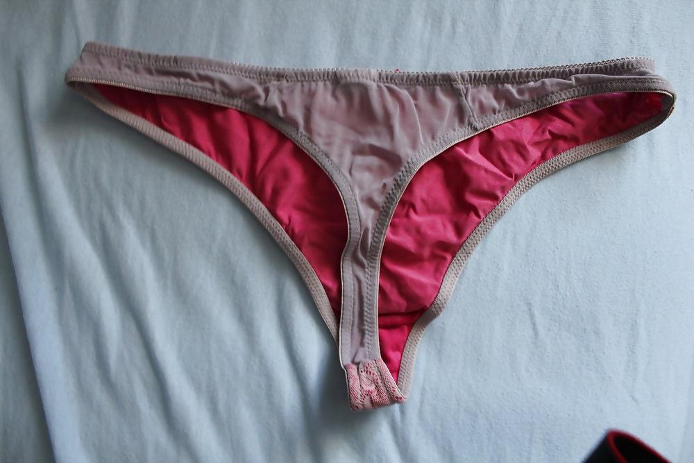 18P Thong of Sister