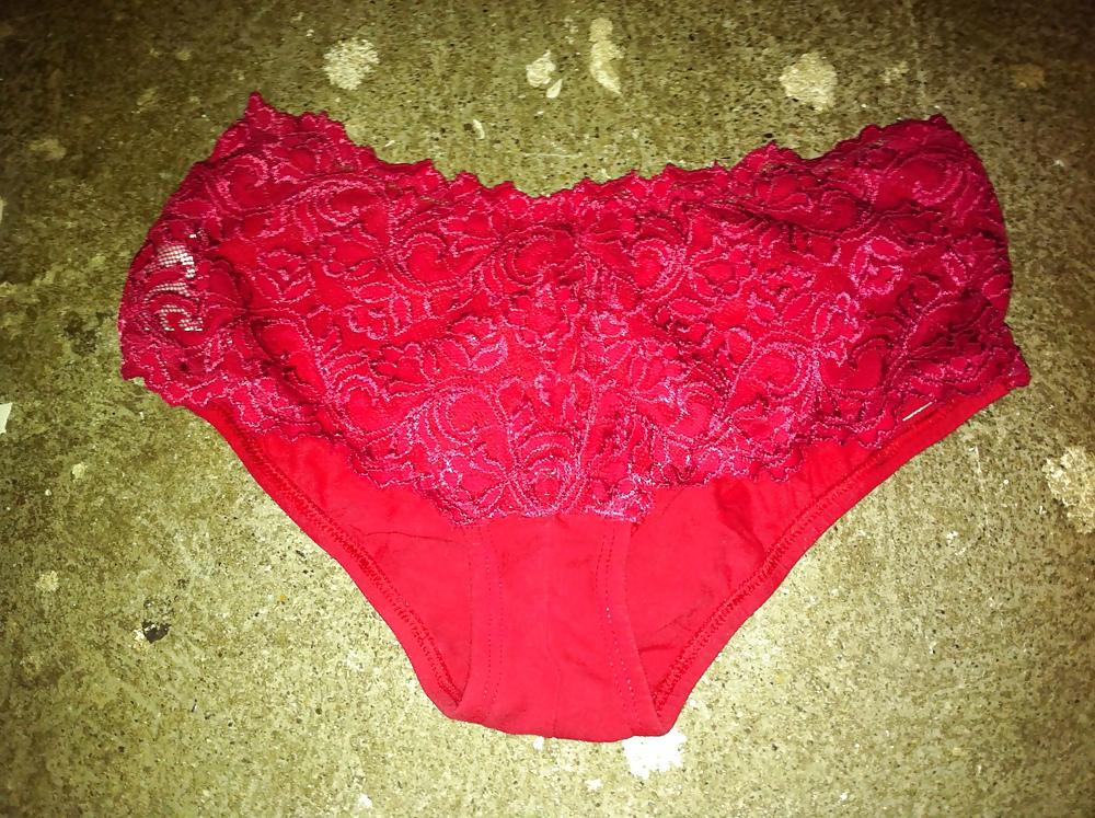 18P Thong of Sister