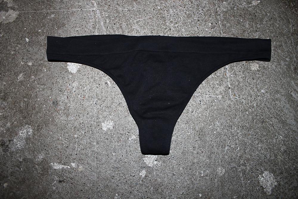 18P Thong of Sister