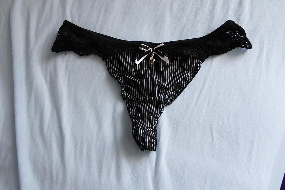 18P Thong of Sister