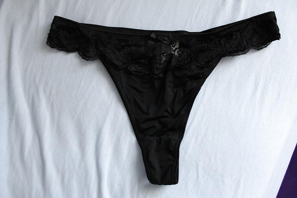18P Thong of Sister