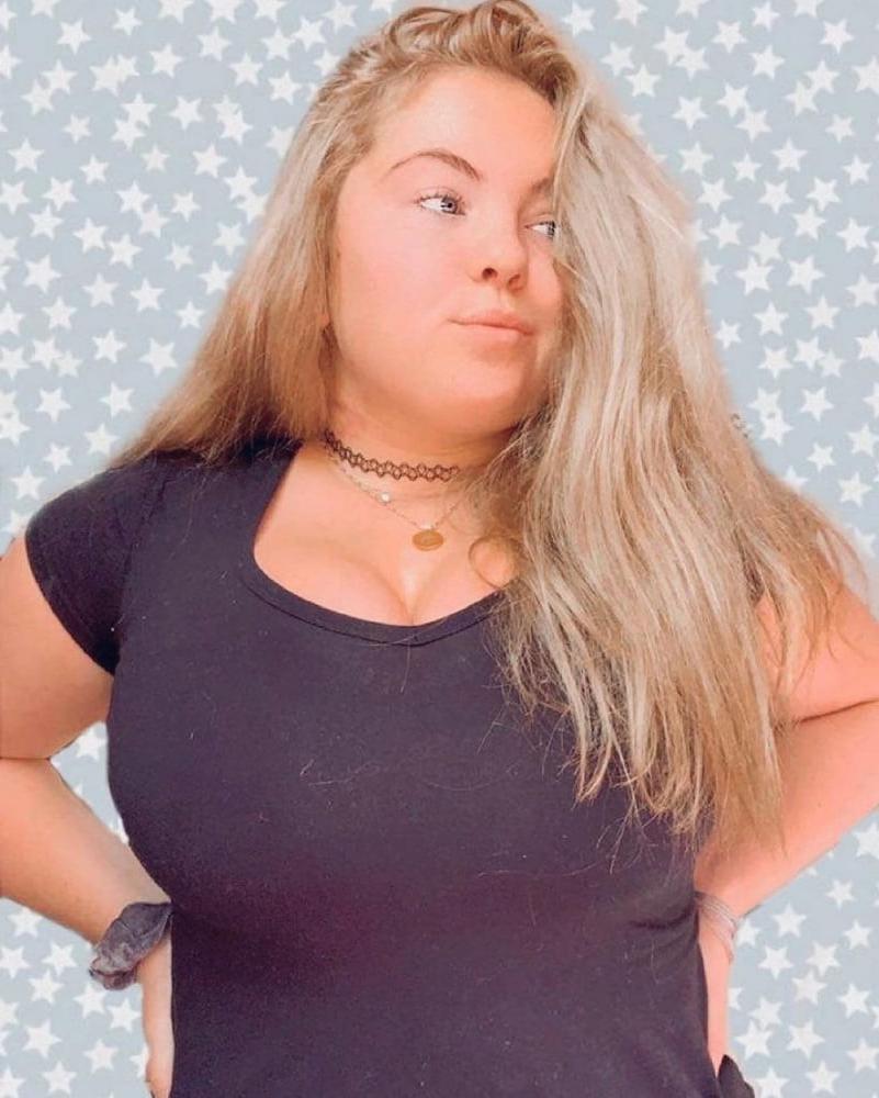 25P Huge tits TikTok Thot