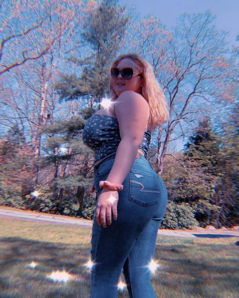 25P Huge tits TikTok Thot