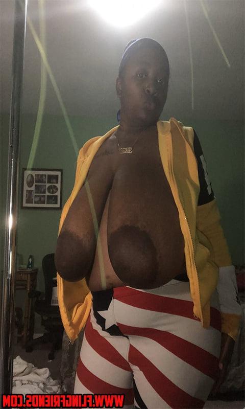17P HUGE TITS HUGE AREOLAS