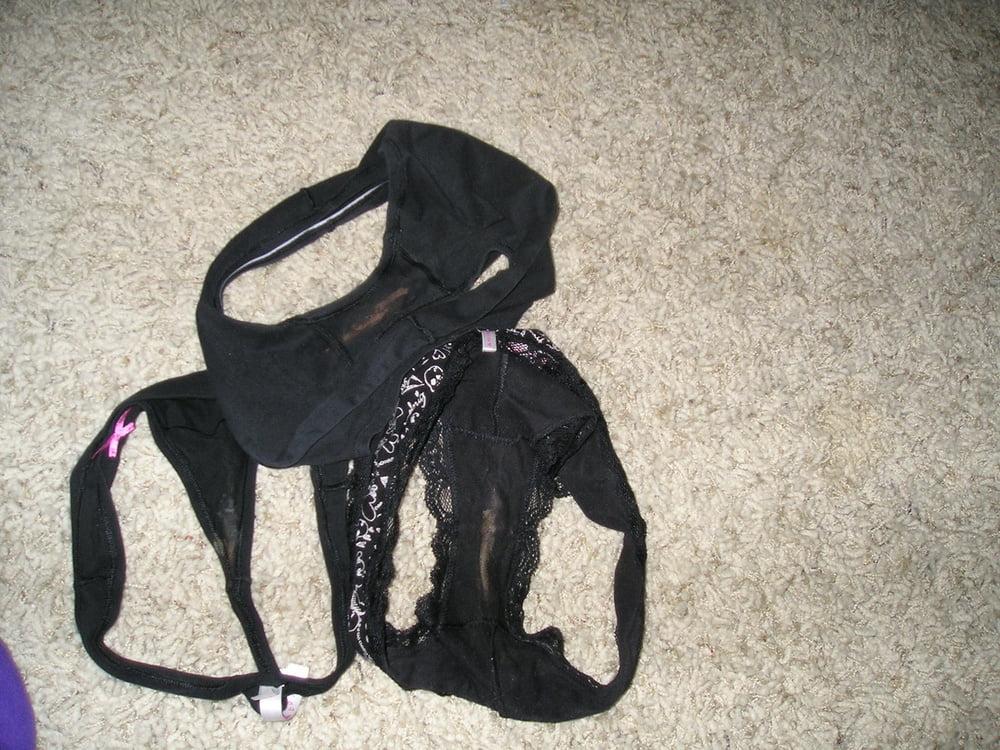 17P me lifting my 18YO daughters skirt hot panties
