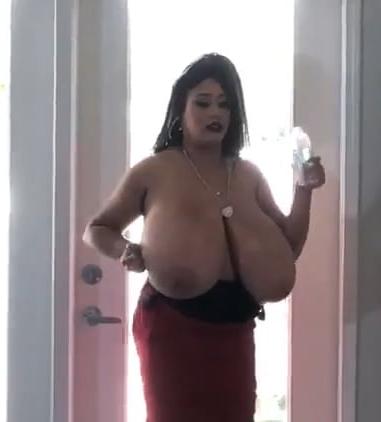 25P Huge Boobs During Covid-19