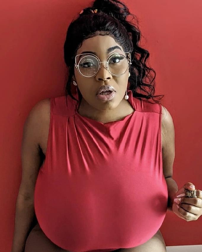 25P Huge Boobs During Covid-19