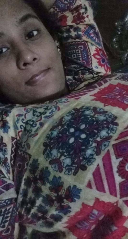 25P Huge Boob Bangladeshi Girl Leaked Nude Pic