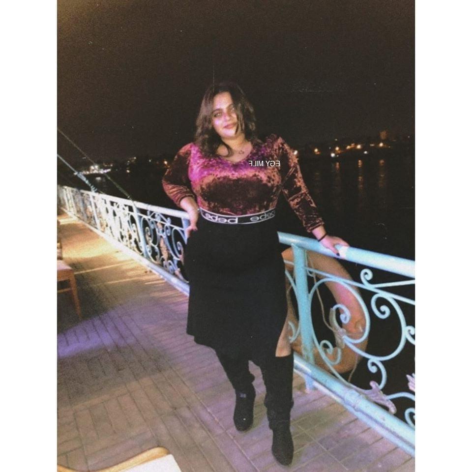 11P Yoanna Hot Sister