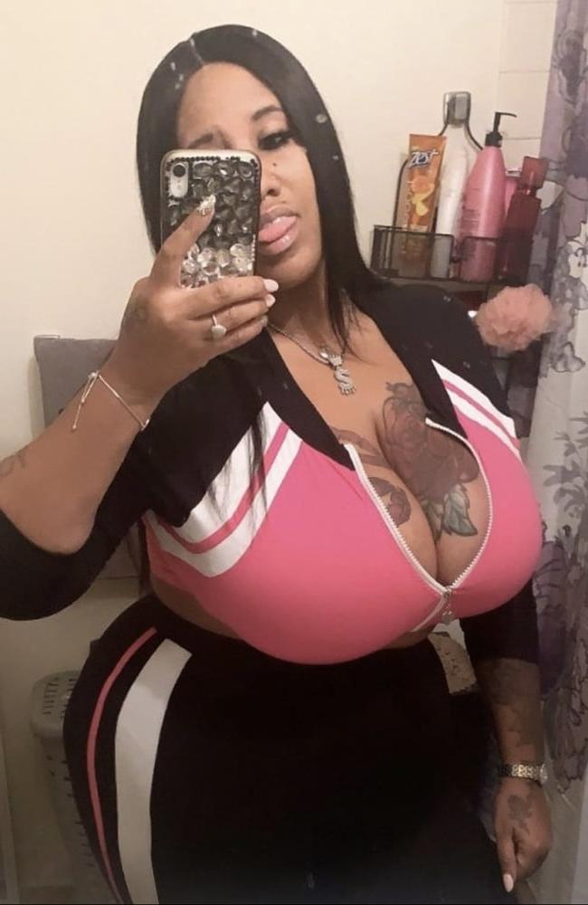 9P huge tits