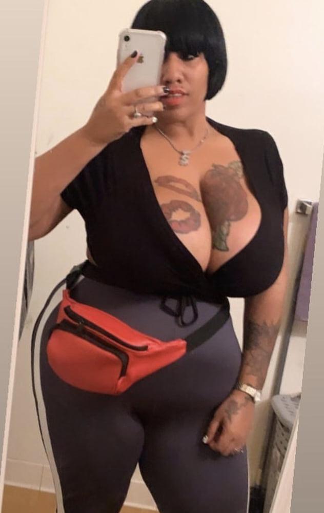 9P huge tits