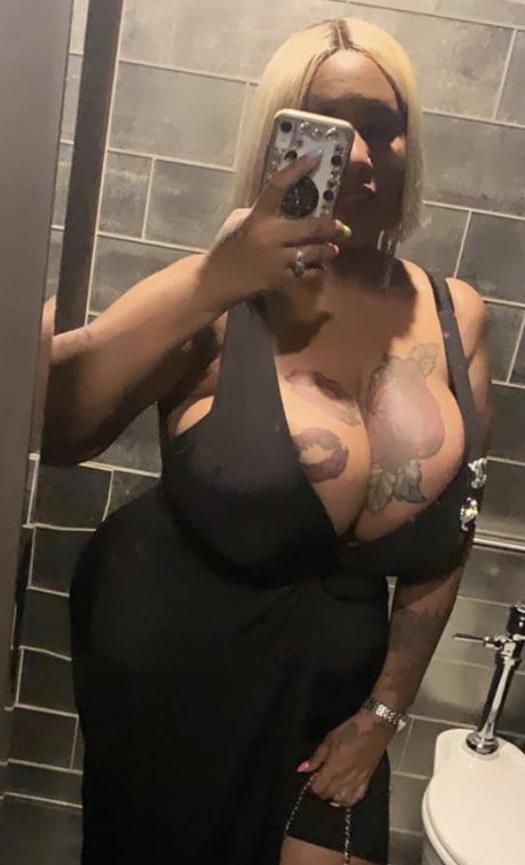 9P huge tits