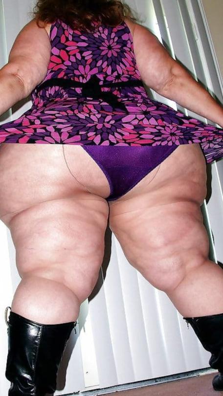 25P Ssbbw huge panties trobing desire