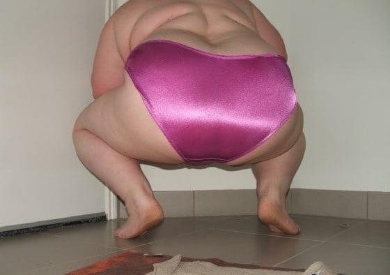 25P Ssbbw huge panties trobing desire