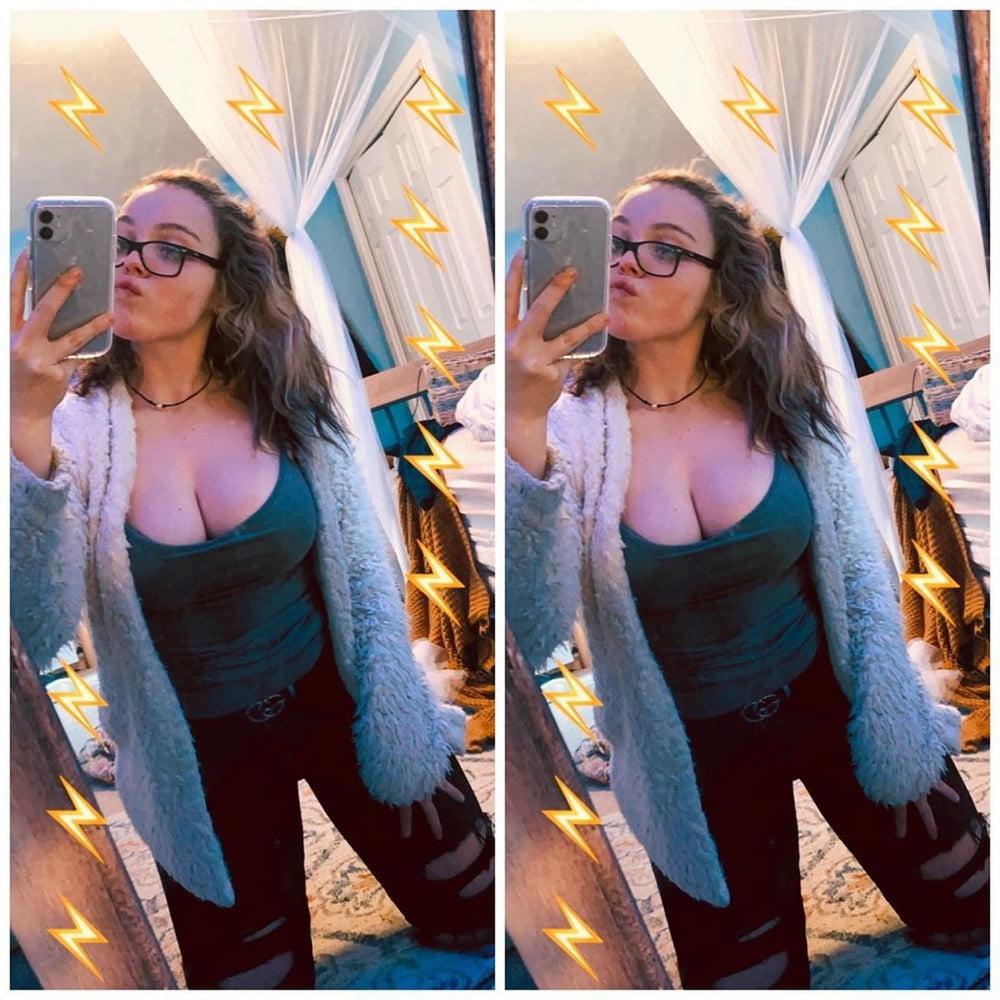 25P Beautiful babe and her huge knockers