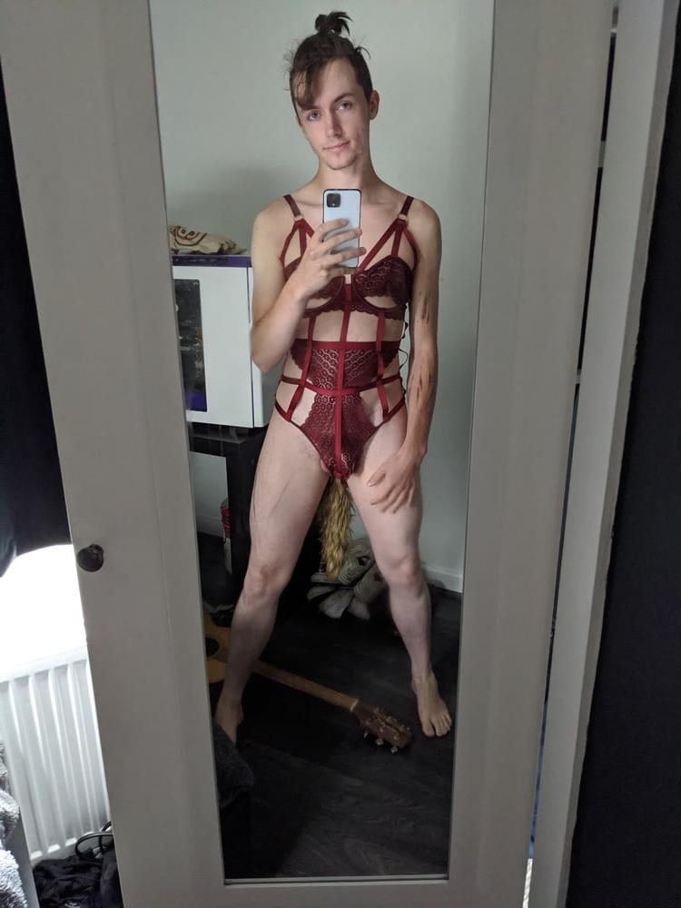 25P Sissy Leah Mae