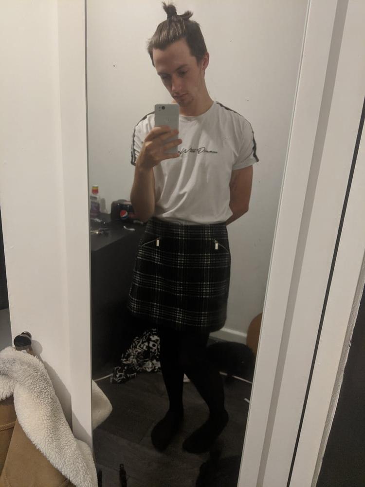 25P Sissy Leah Mae