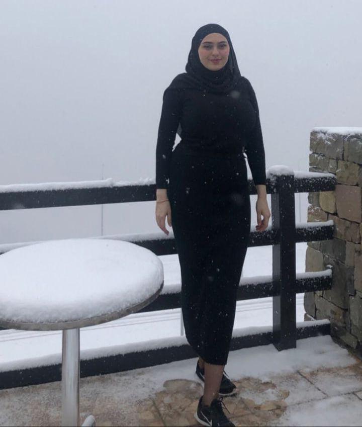 25P Turkish Muslim Mature Hijab - HUGE BOOBS Milf (NON-Porn)