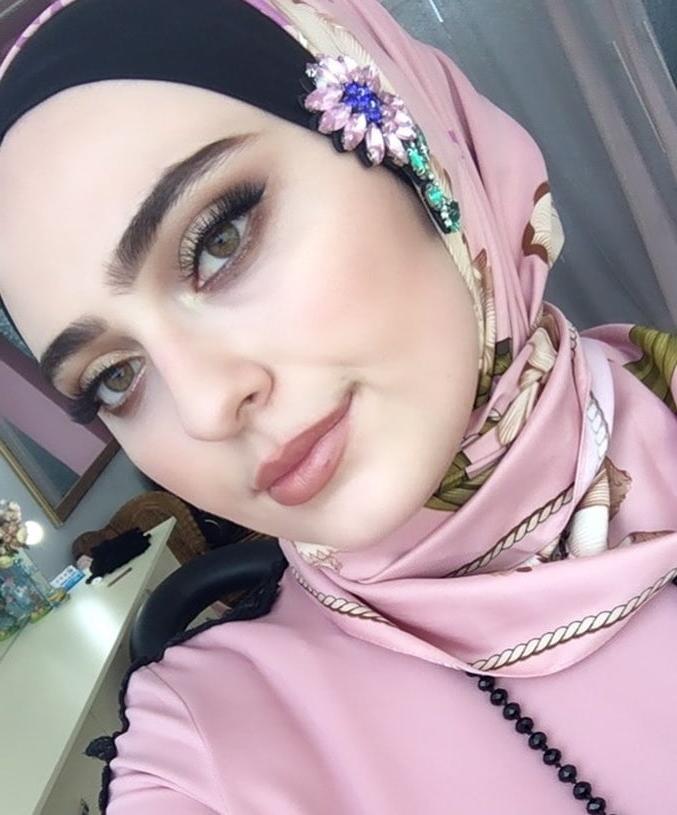 25P Turkish Muslim Mature Hijab - HUGE BOOBS Milf (NON-Porn)
