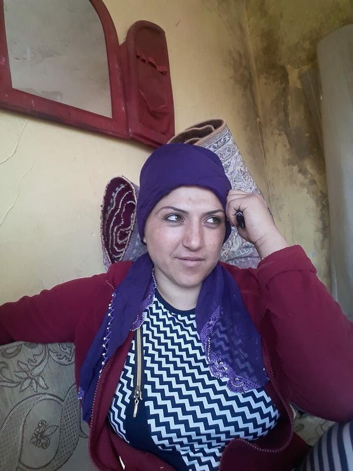 20P Turkish Muslim Mature Hijab - HUGE BOOBS Milf (NON-Porn)