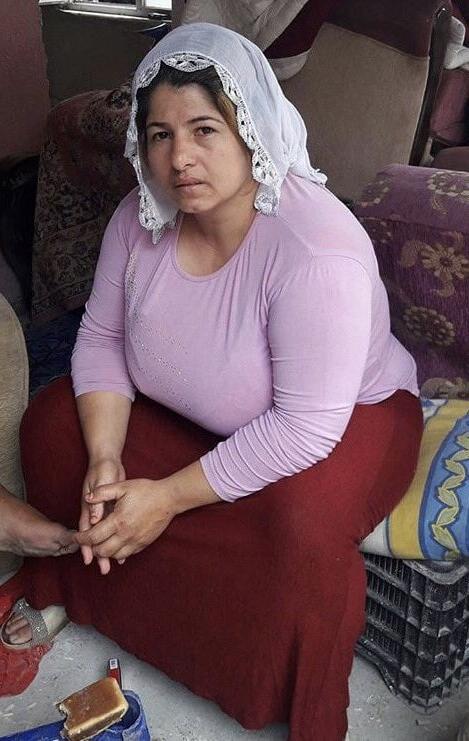20P Turkish Muslim Mature Hijab - HUGE BOOBS Milf (NON-Porn)