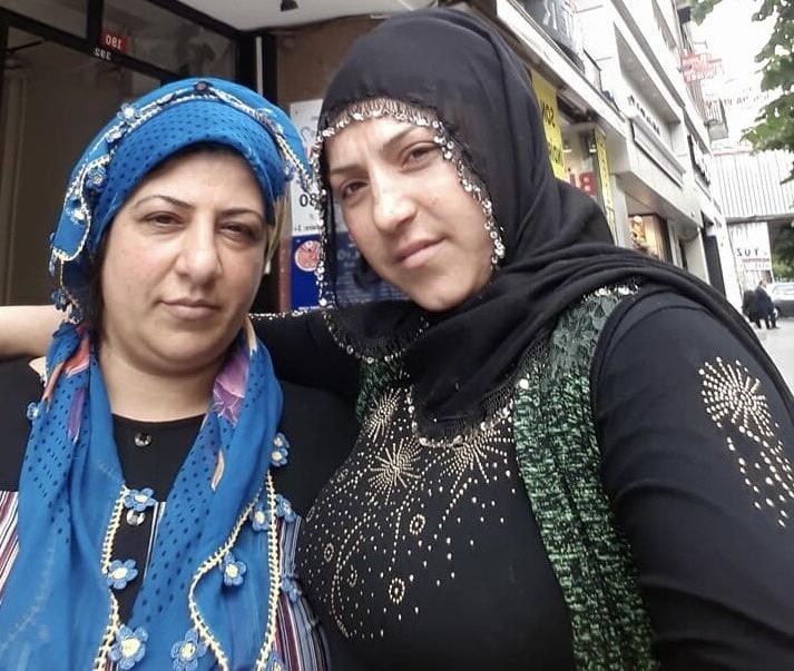 20P Turkish Muslim Mature Hijab - HUGE BOOBS Milf (NON-Porn)
