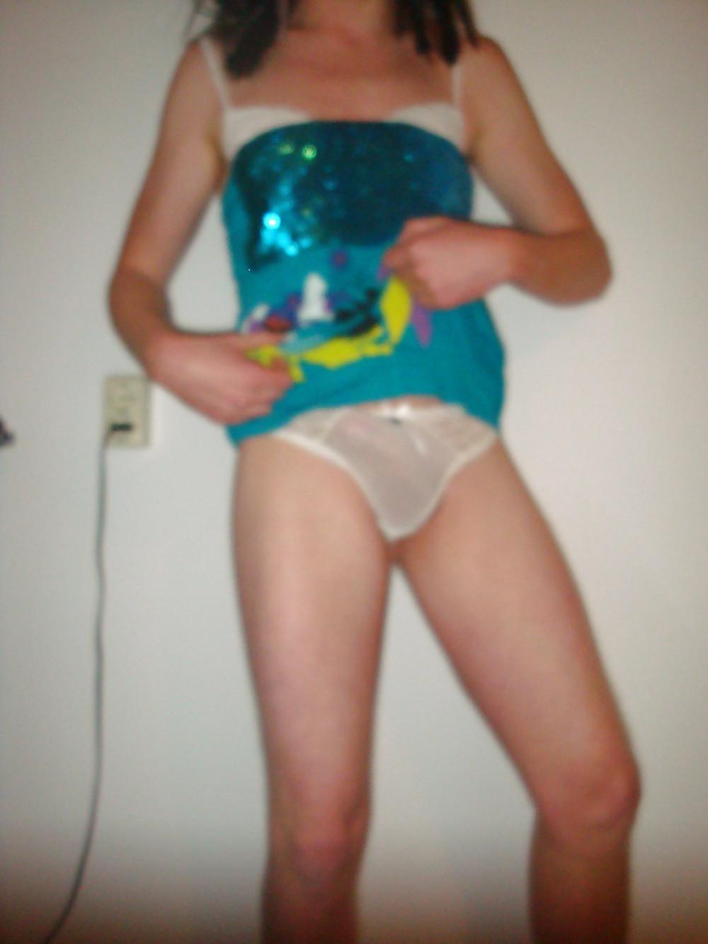 25P Nice Big Sissy Cock