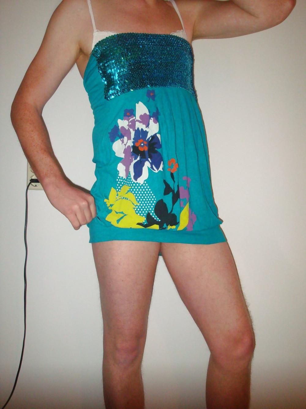 25P Nice Big Sissy Cock
