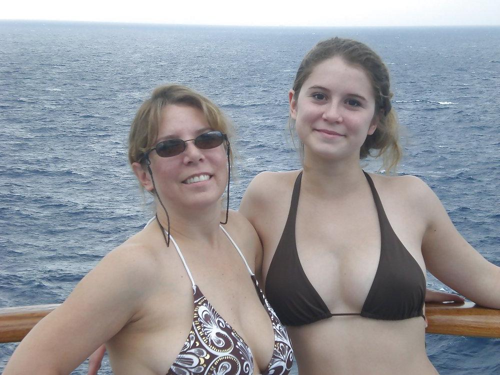 10P Fakes of Friend's 18yo Hot Daughter Titty Tease