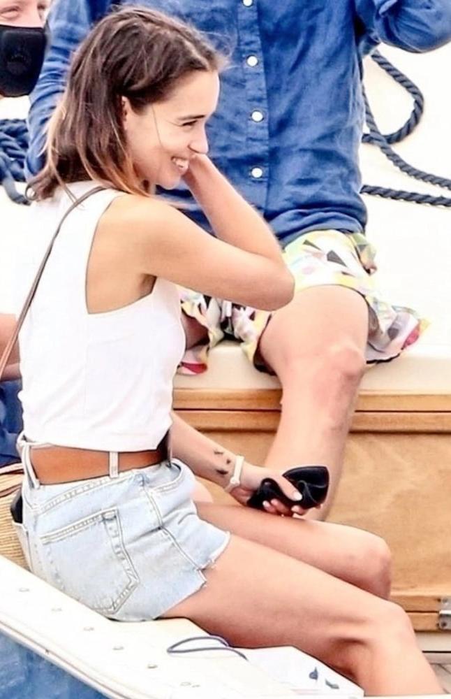 25P Emilia Clarke - from fatty to slim slut