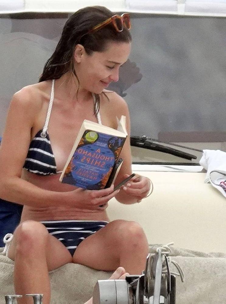 25P Emilia Clarke - from fatty to slim slut