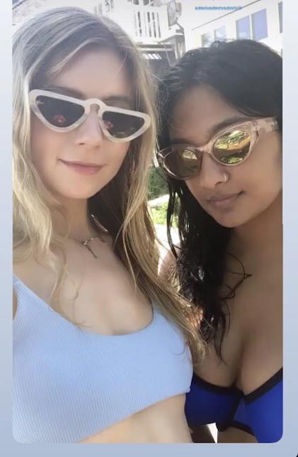 18P Hot Indian college chick with huge tits