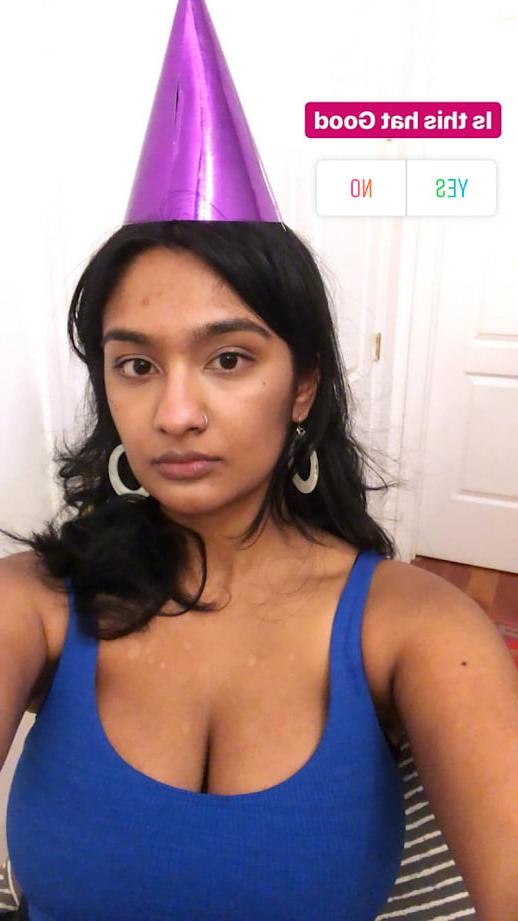 18P Hot Indian college chick with huge tits