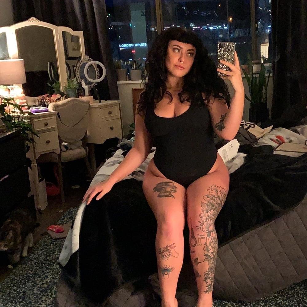 25P Rachel and her huge tits