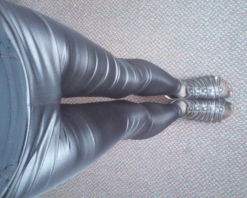 16P Sissy feet n legs