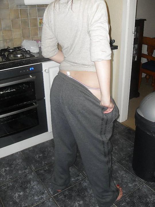 25P Facebook babe with HUGE ass