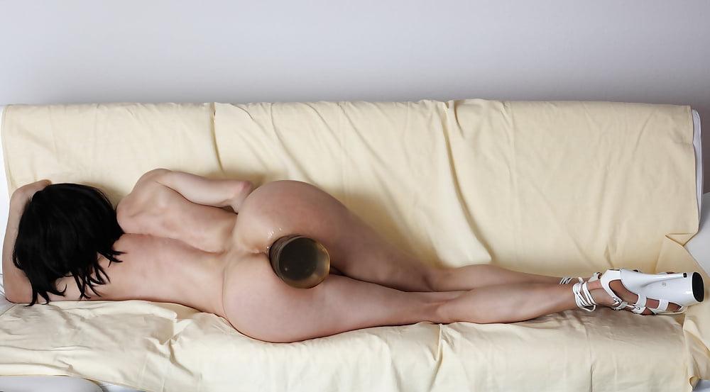 25P Huge Toys + Tiny Asses Vol. 2
