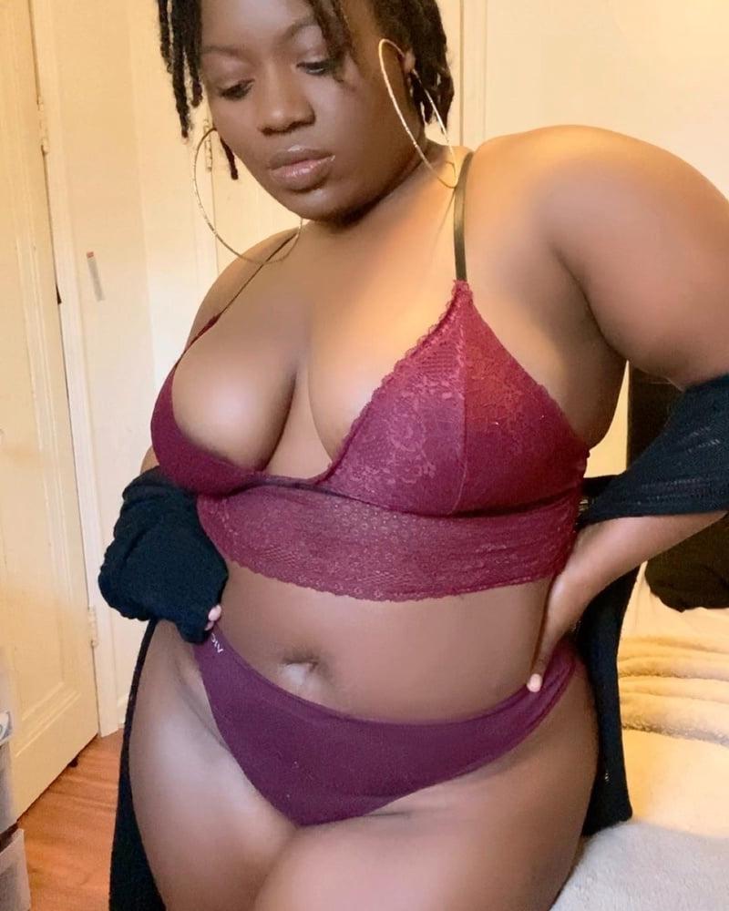 17P My huge ass n titties