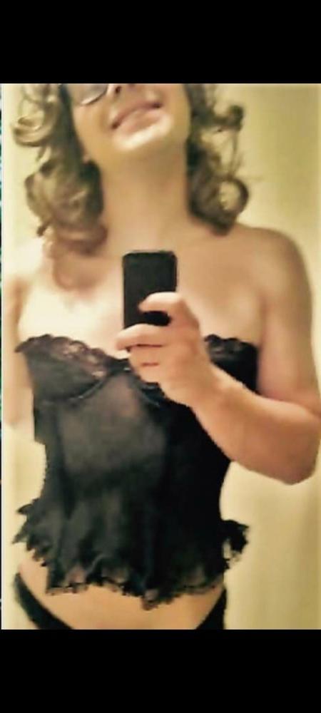 16P Sissy Brittany