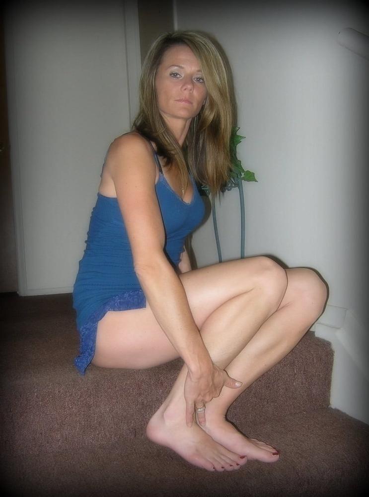 19P Beautiful Slim Blonde