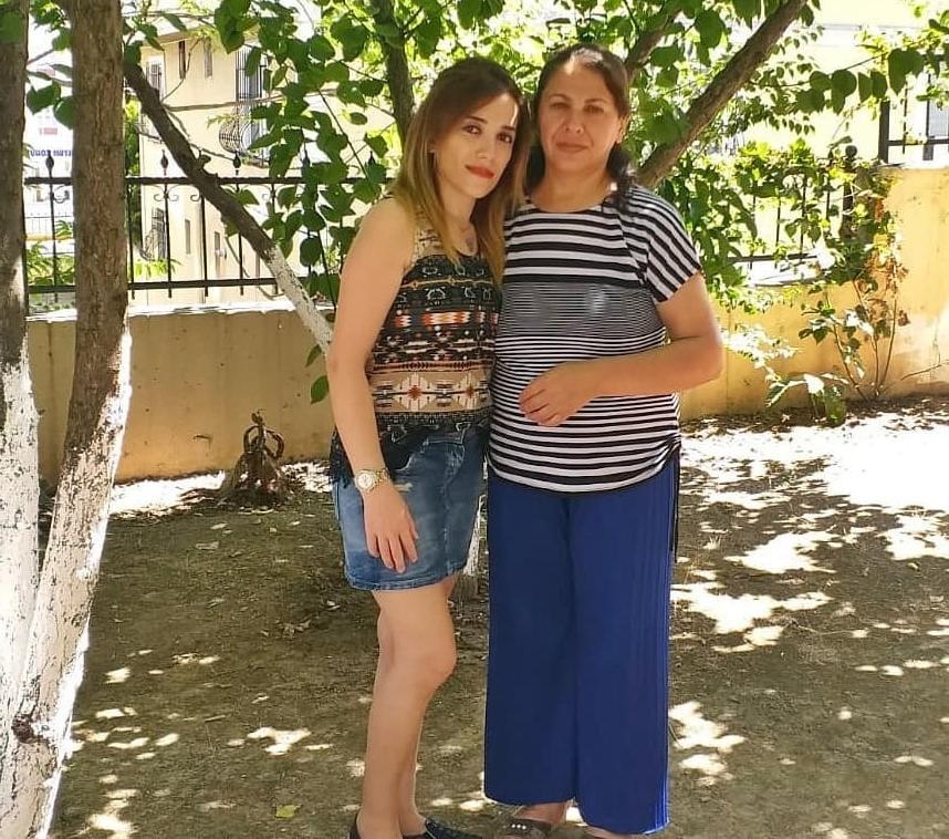 25P Genc anne milf turk naylon coraplar skirt joven
