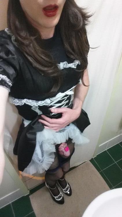 25P Sexy Sissy Maids