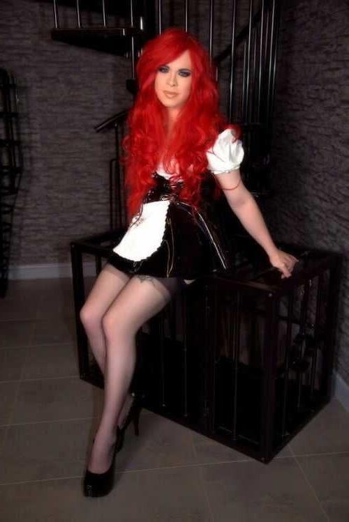 25P Sexy Sissy Maids