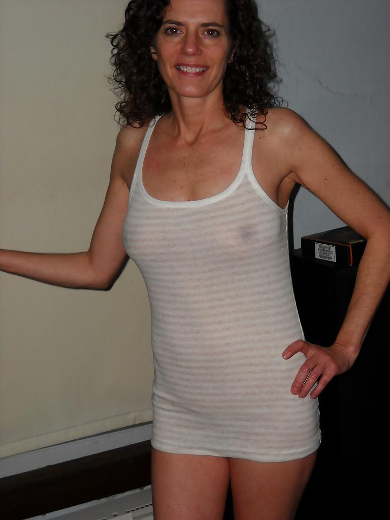 6P Skinny MILF