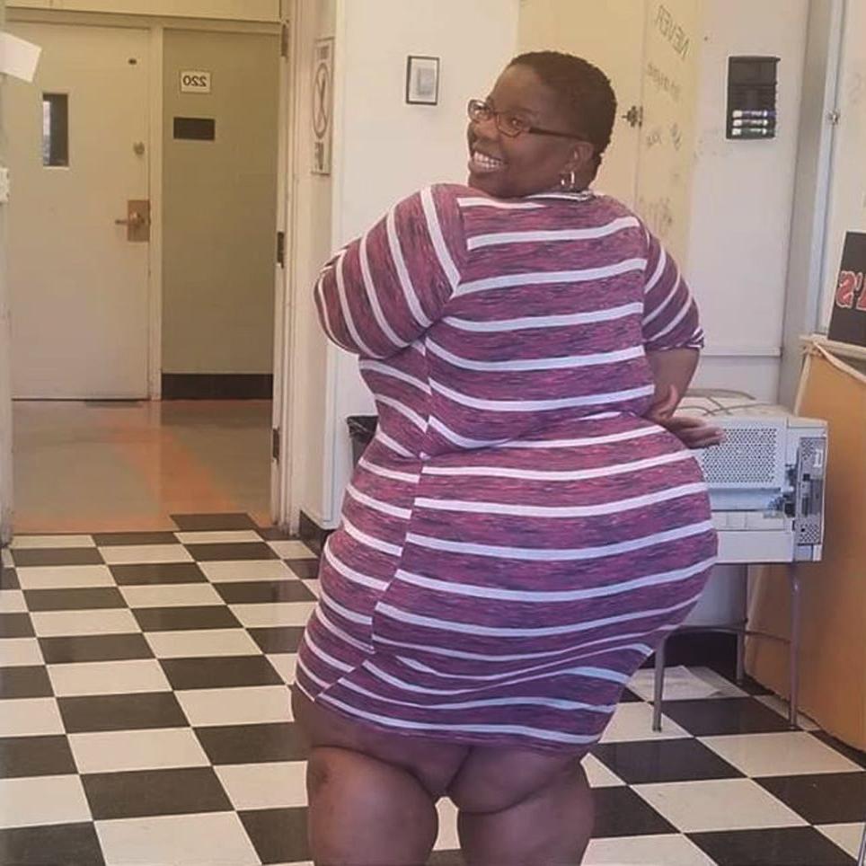 25P Huge Tits Huge Ass3