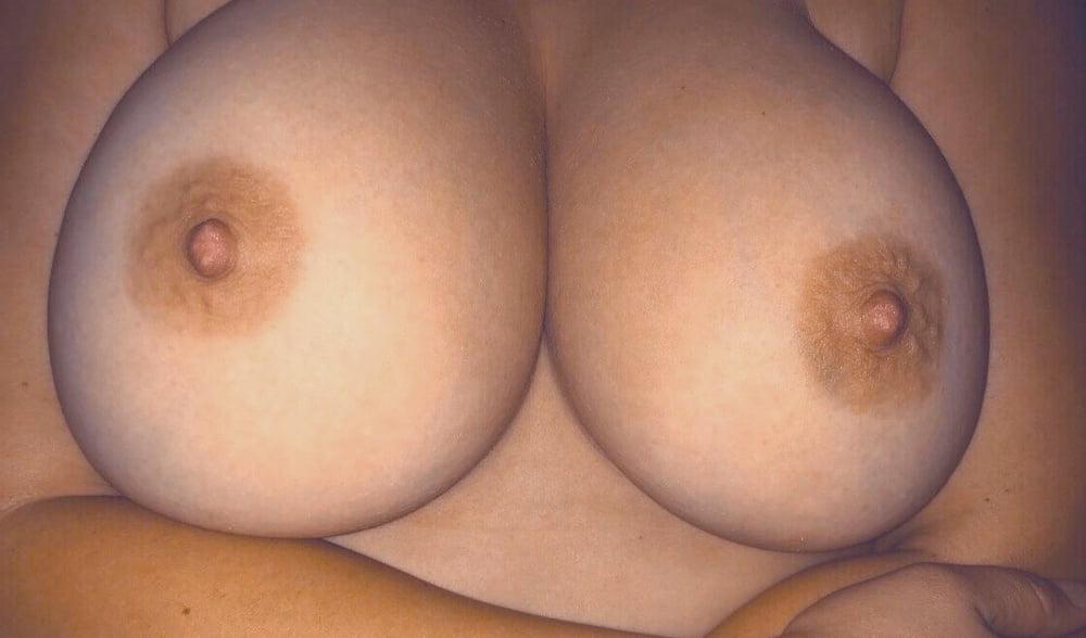 25P Huge tits