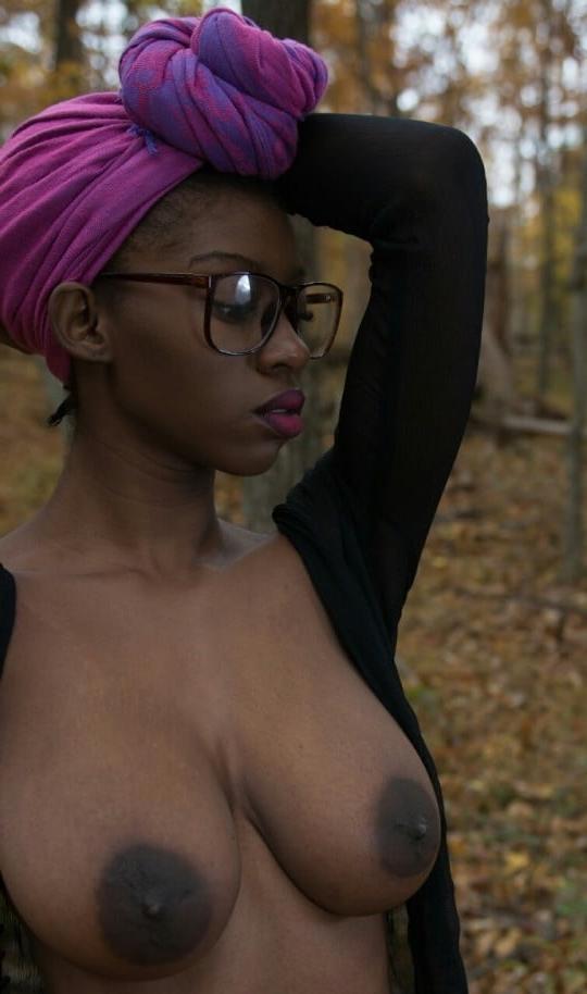 25P Huge areolas, nipples and tits 3